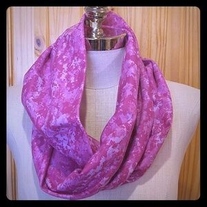 Phunkshun Pink Digi Camo Infinity Scarf NWOT